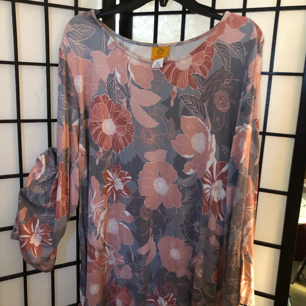 Ruby Rd. Gray Tunic with Pink Floral Print